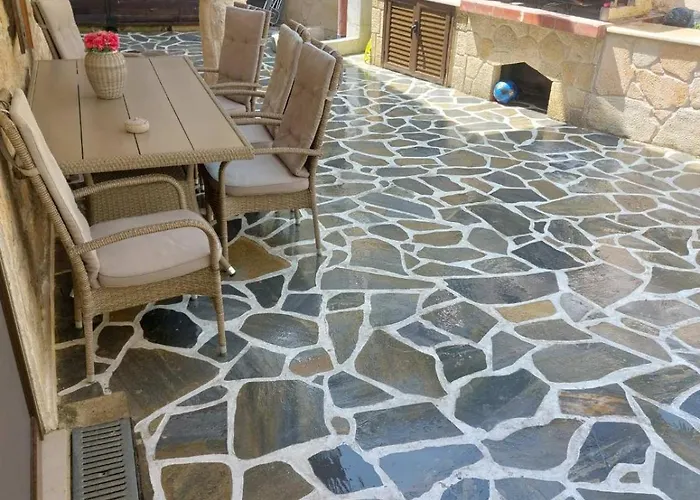 Villa Stone Siviri