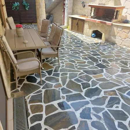 Villa Stone Siviri