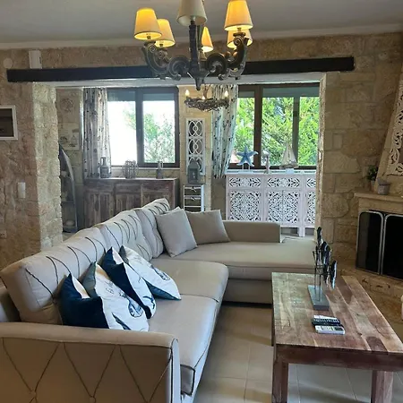 Villa Stone *